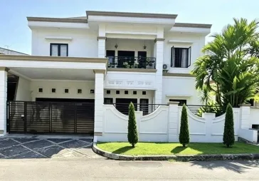 Rumah nyaman di tangerang selatan