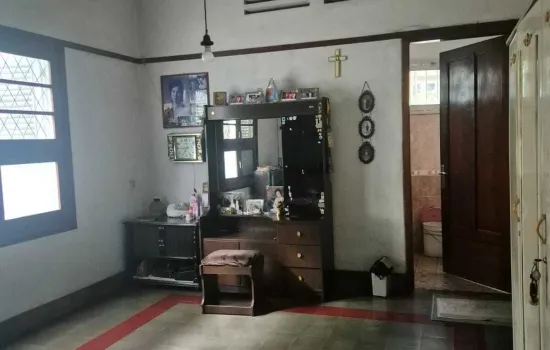 DIJUAL RUMAH JALAN CIPAGANTI - BANDUNG