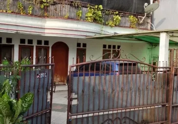 Rumah lokasi strategis meruya selatan jakarta barat
