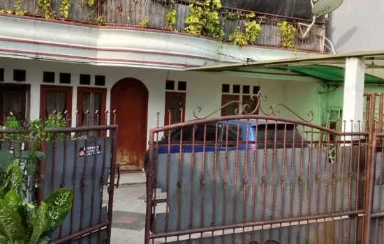 Rumah lokasi strategis meruya selatan jakarta barat